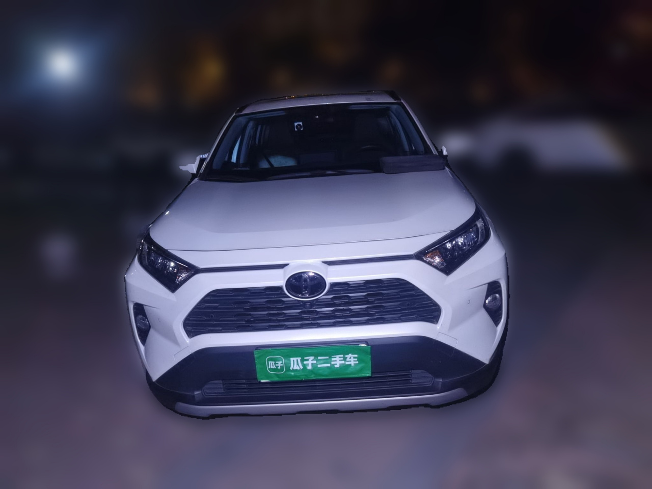RAV4 2022 2.0L CVT RWD Plus photo 2