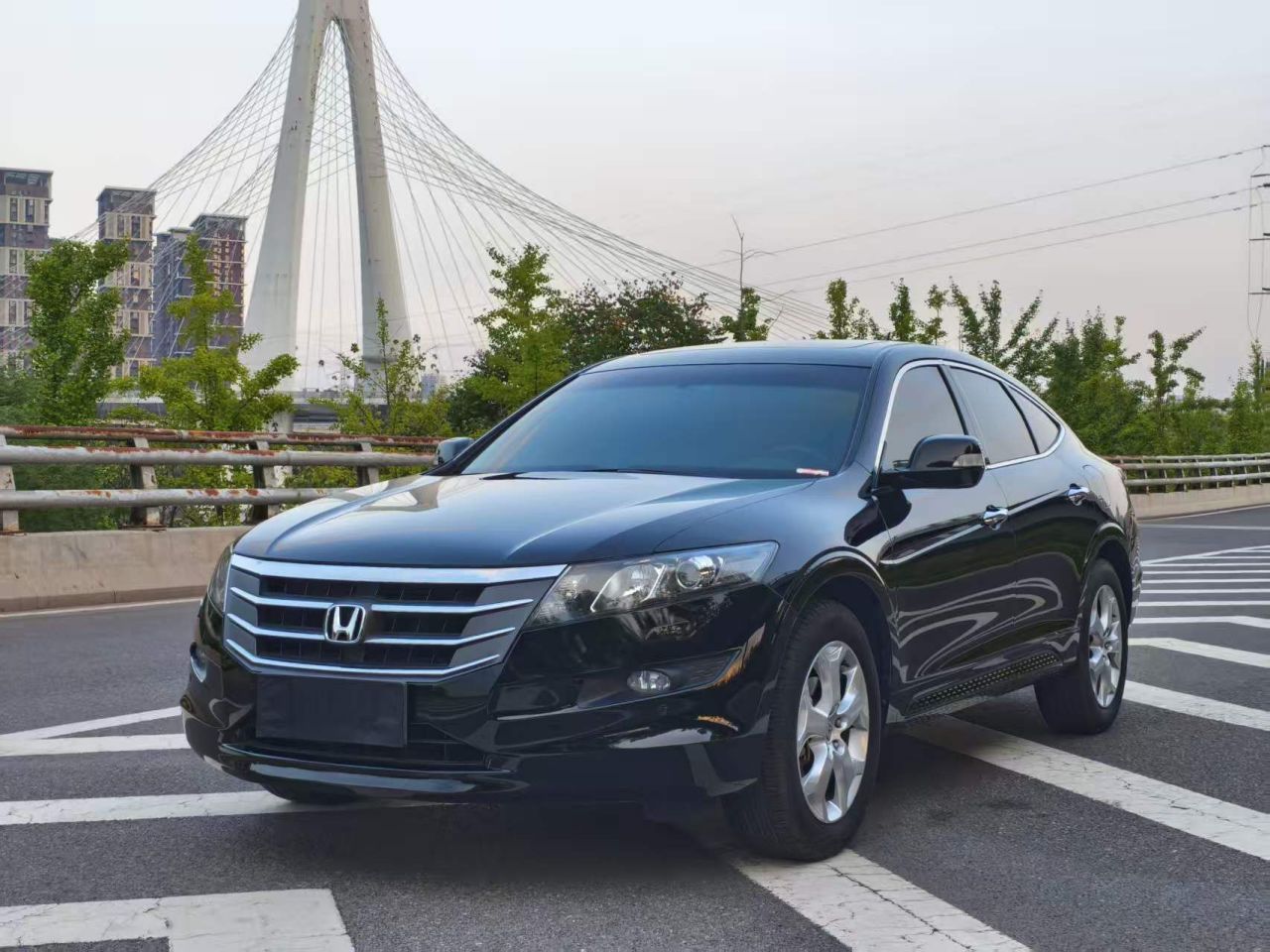 2012 2.4L Luxury photo 4