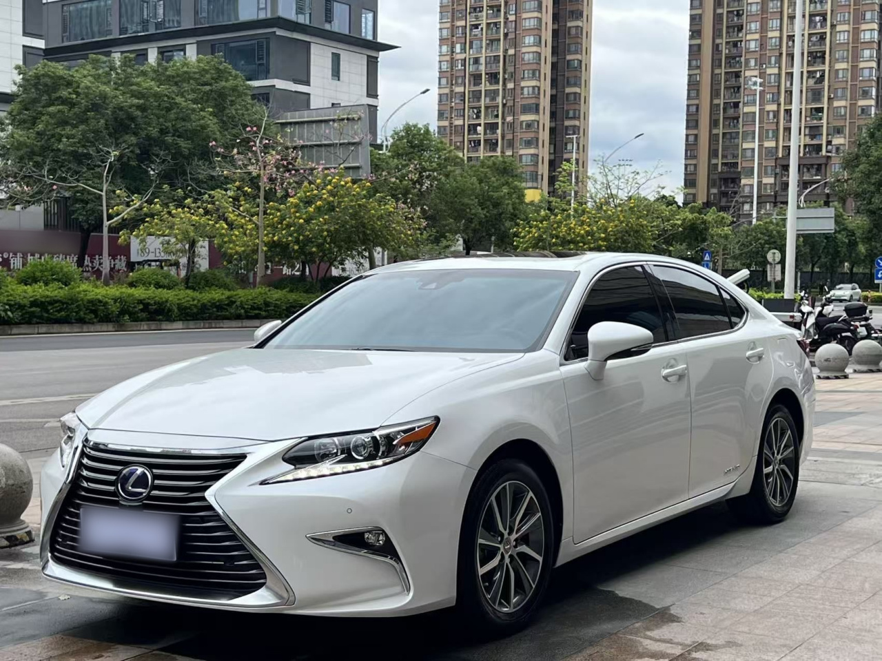 ES 2015 300h Comfort