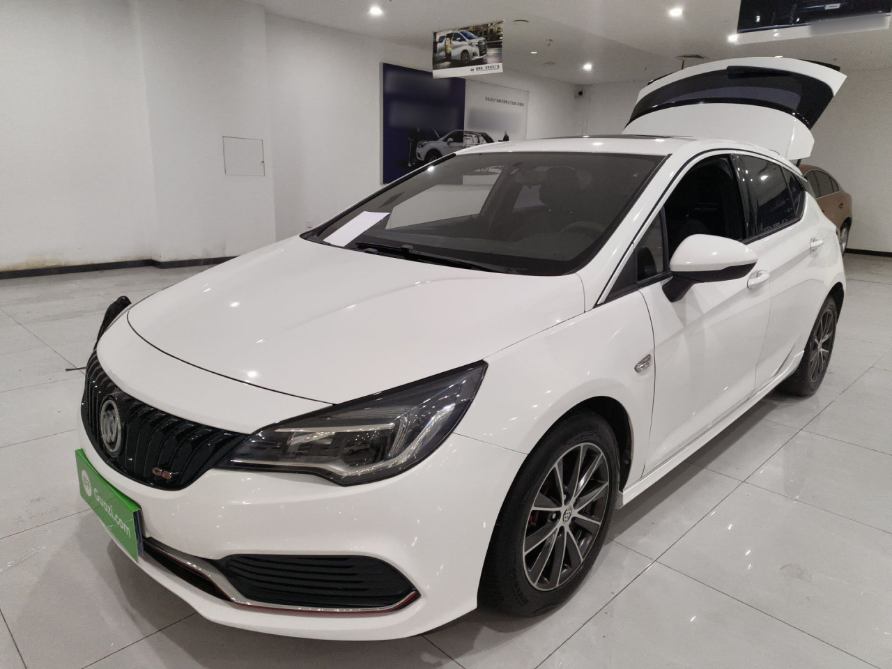 Verano 2016 Hatchback GS 20T DCT Sport