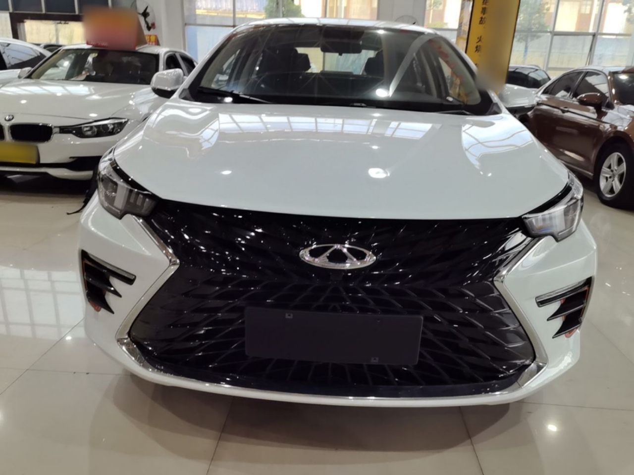 Arrizo 5 PLUS 2025 1.5L CVT photo 2