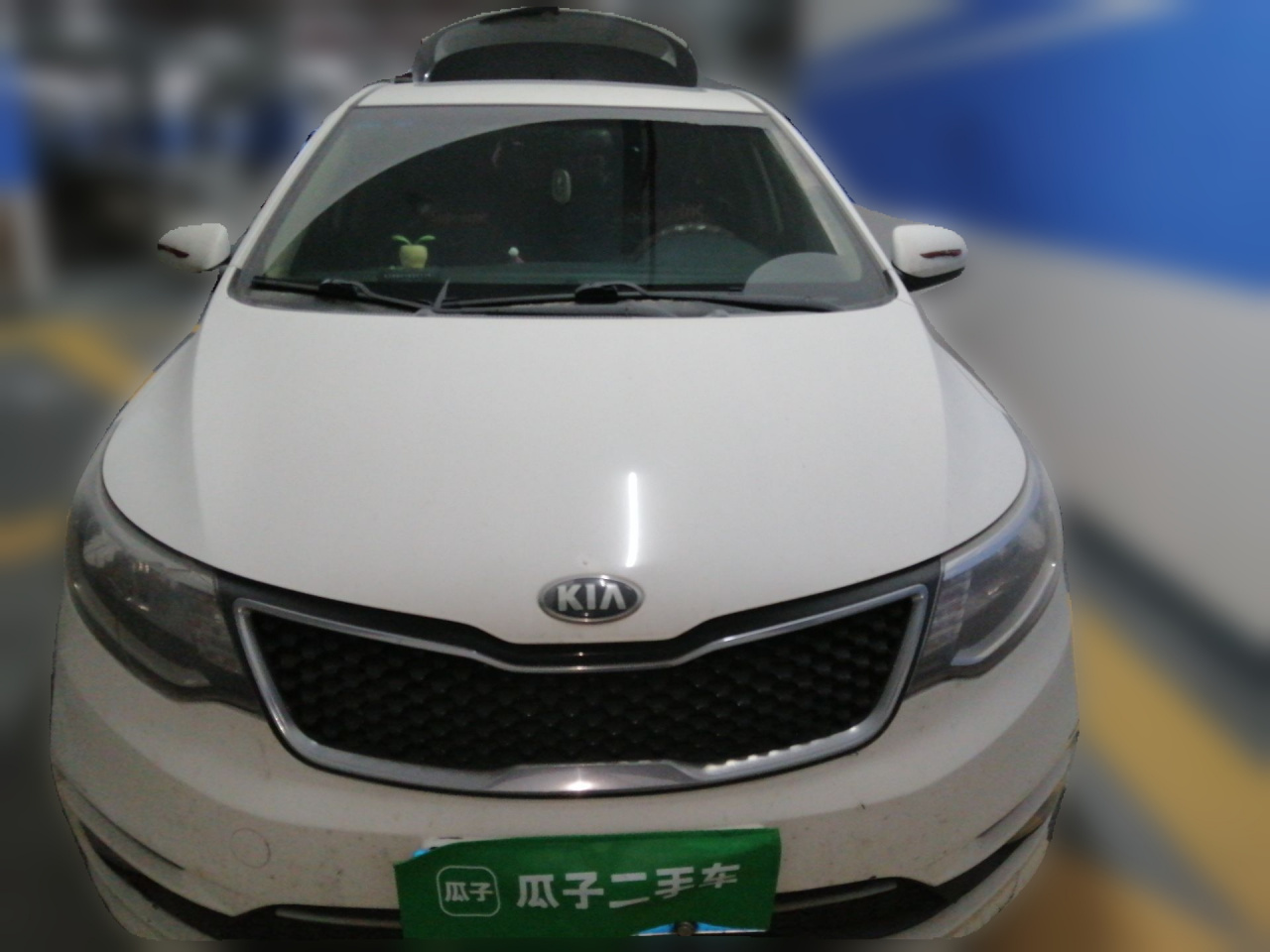 K2 2015 Hatchback 1.4L AT GLS photo 2