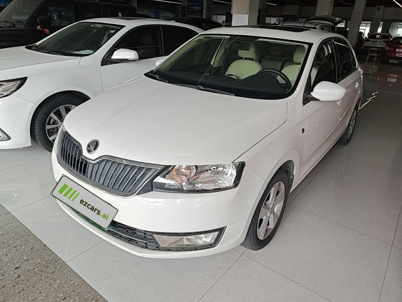 Rapid 2015 1.6L MT
