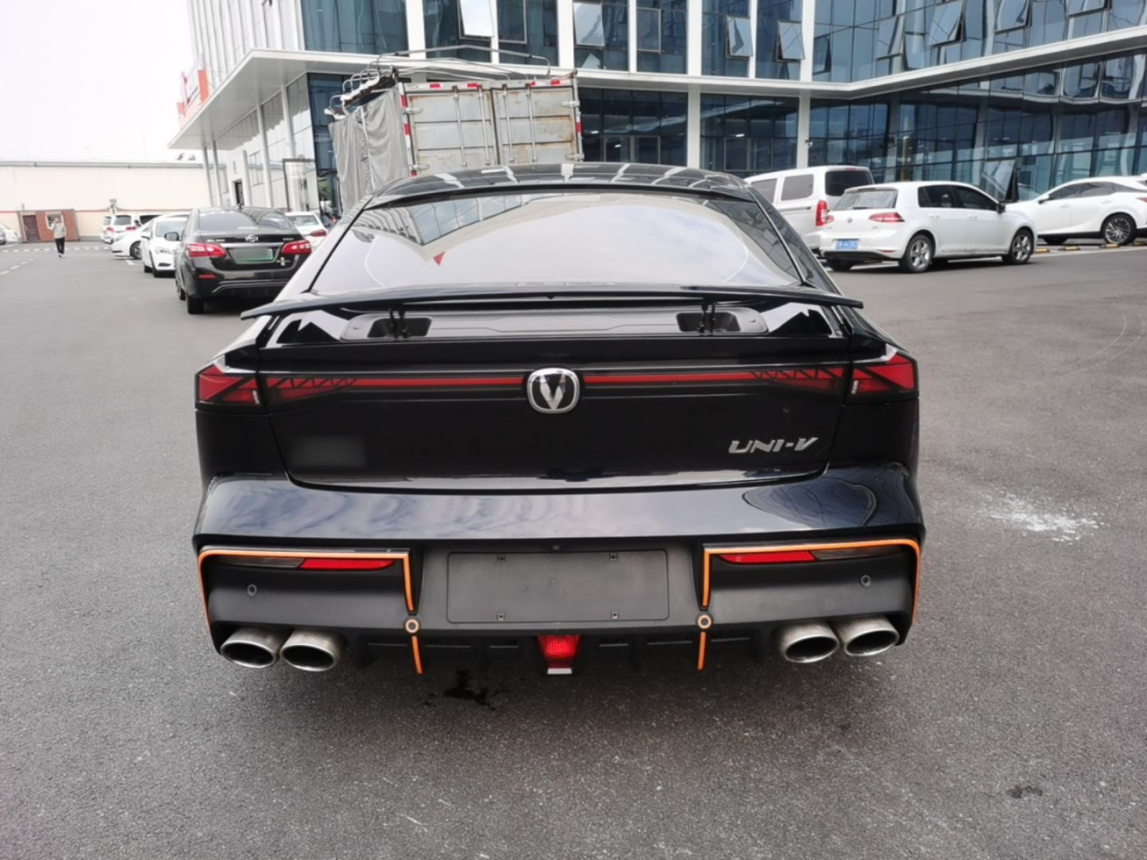UNI-V 2022 1.5T Sport photo 5
