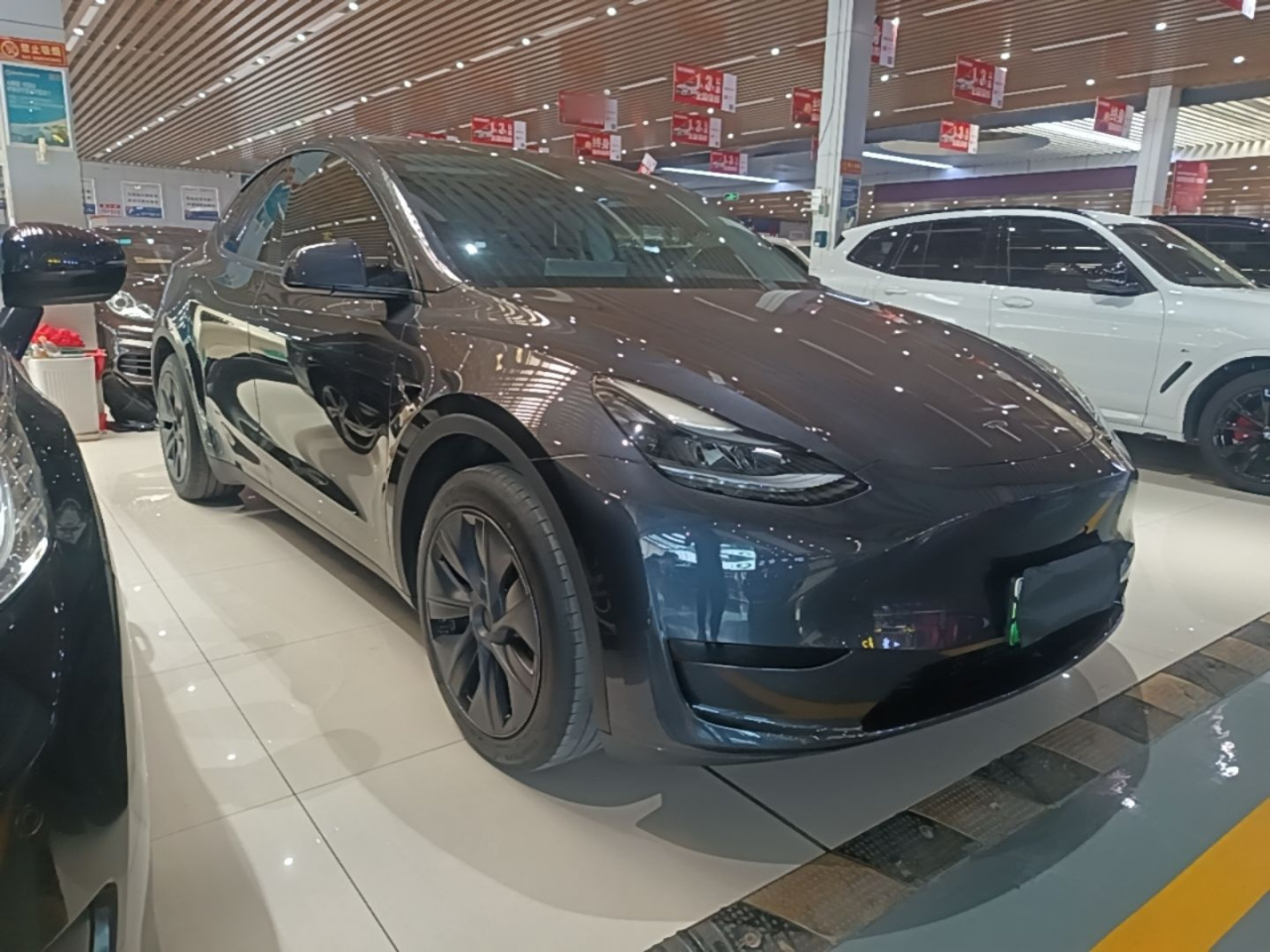 Model Y 2024 RWD photo 3