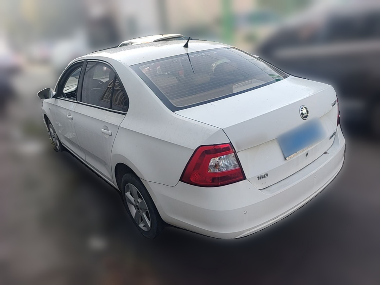 Rapid 2015 1.6L MT photo 4