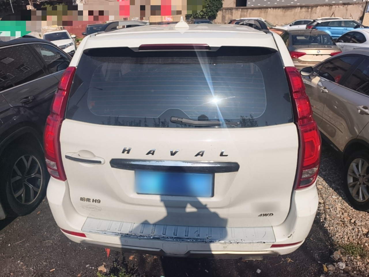 H9 2015 2.0T AWD Luxury 7-Seater photo 5