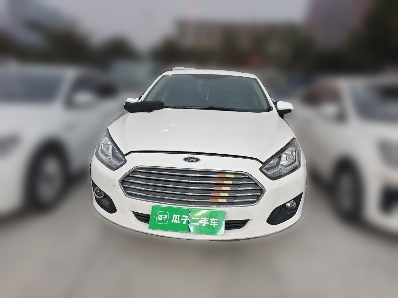 Escort 2017 1.5L MT Comfort photo 2