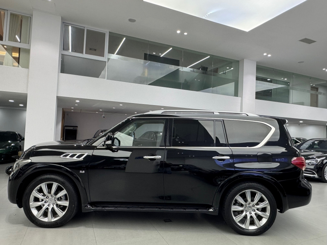 QX80 2013 5.6L 4WD photo 5