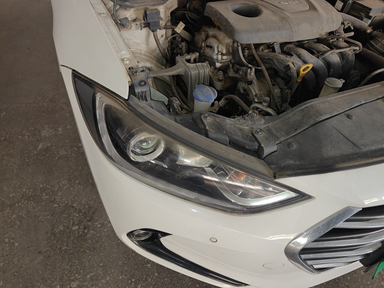 Elantra 2016 1.6L AT Smart Luxury photo 4