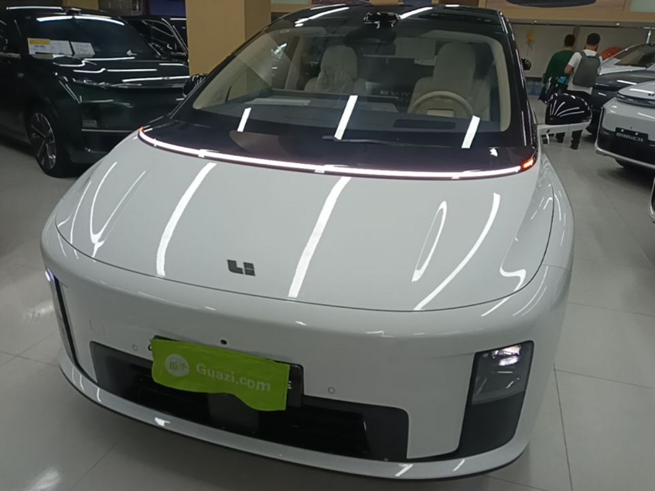 Li Auto i8 2025 Standard photo 2