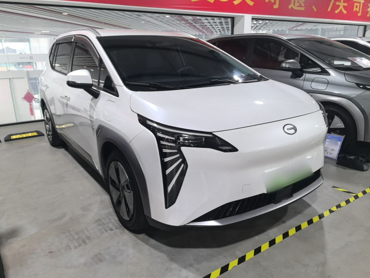 AION Y 2023 Plus 610 photo 3