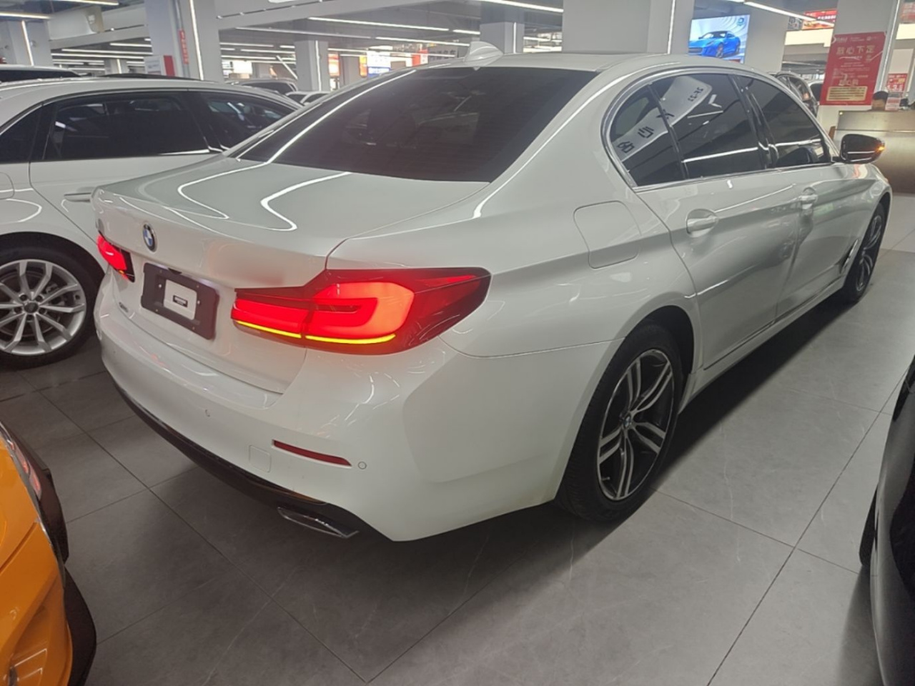 5 Series 2022 Facelift 530Li xDrive Luxury photo 4