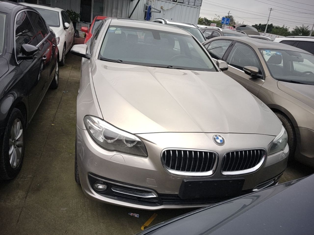5 Series 2014 525Li Luxury Design Package photo 2