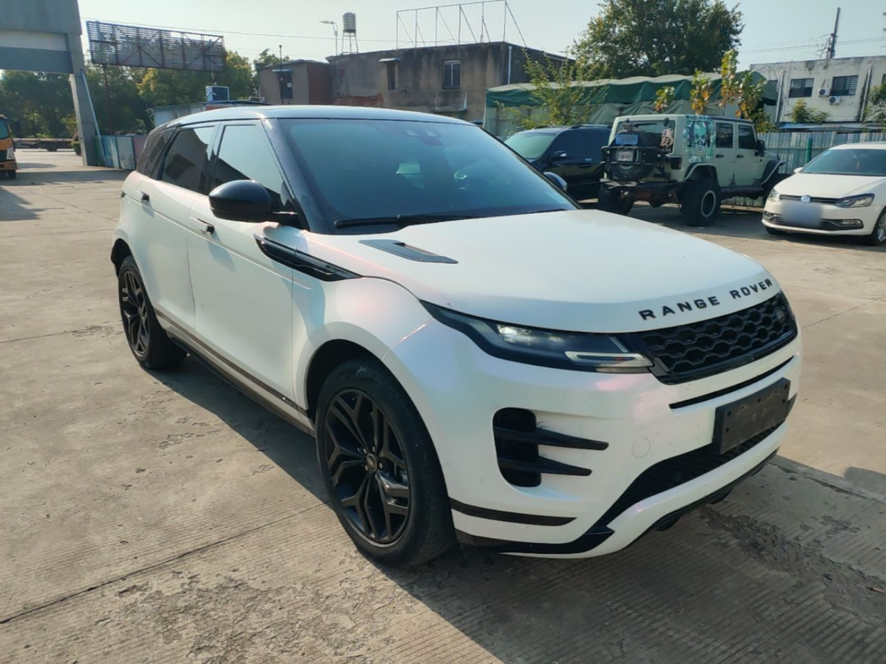 Range Rover Evoque 2020 249PS R-DYNAMIC S Sport photo 3