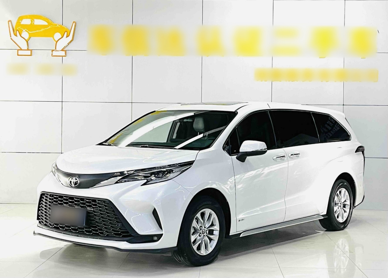 Granvia 2024 2.5L Hybrid Comfort