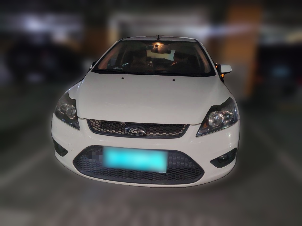 Focus 2013 Hatchback Classic 1.8L MT photo 2