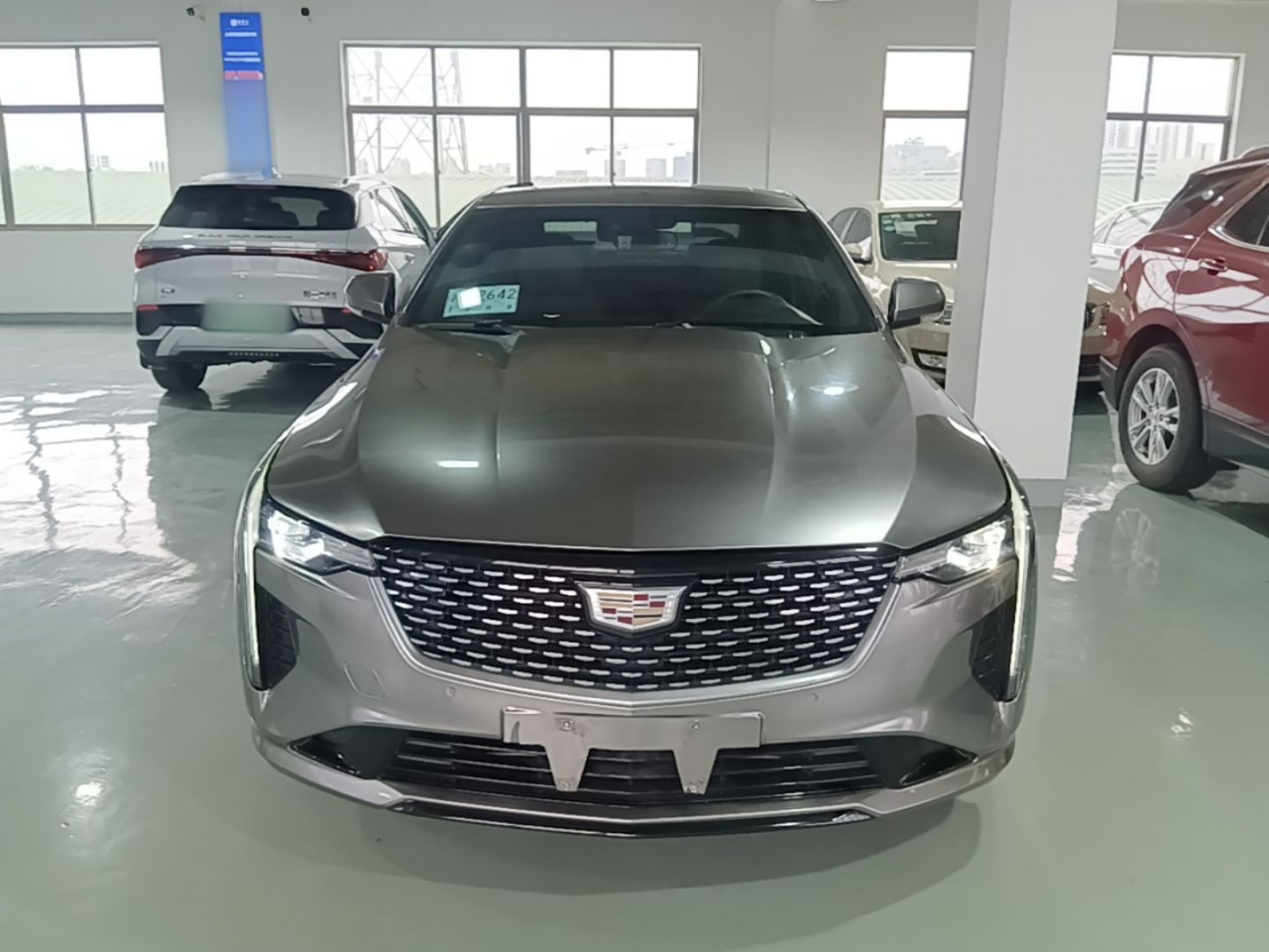 CT4 2021 28T Luxury photo 2