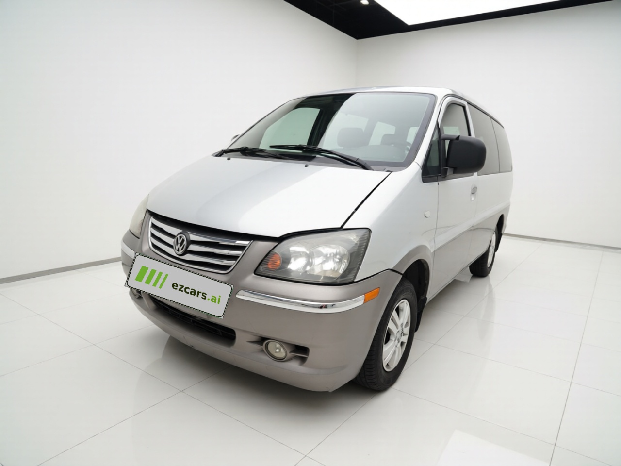 Lingzhi 2015 M5 Q7 2.0L 7-Seater Long Wheelbase Comfort