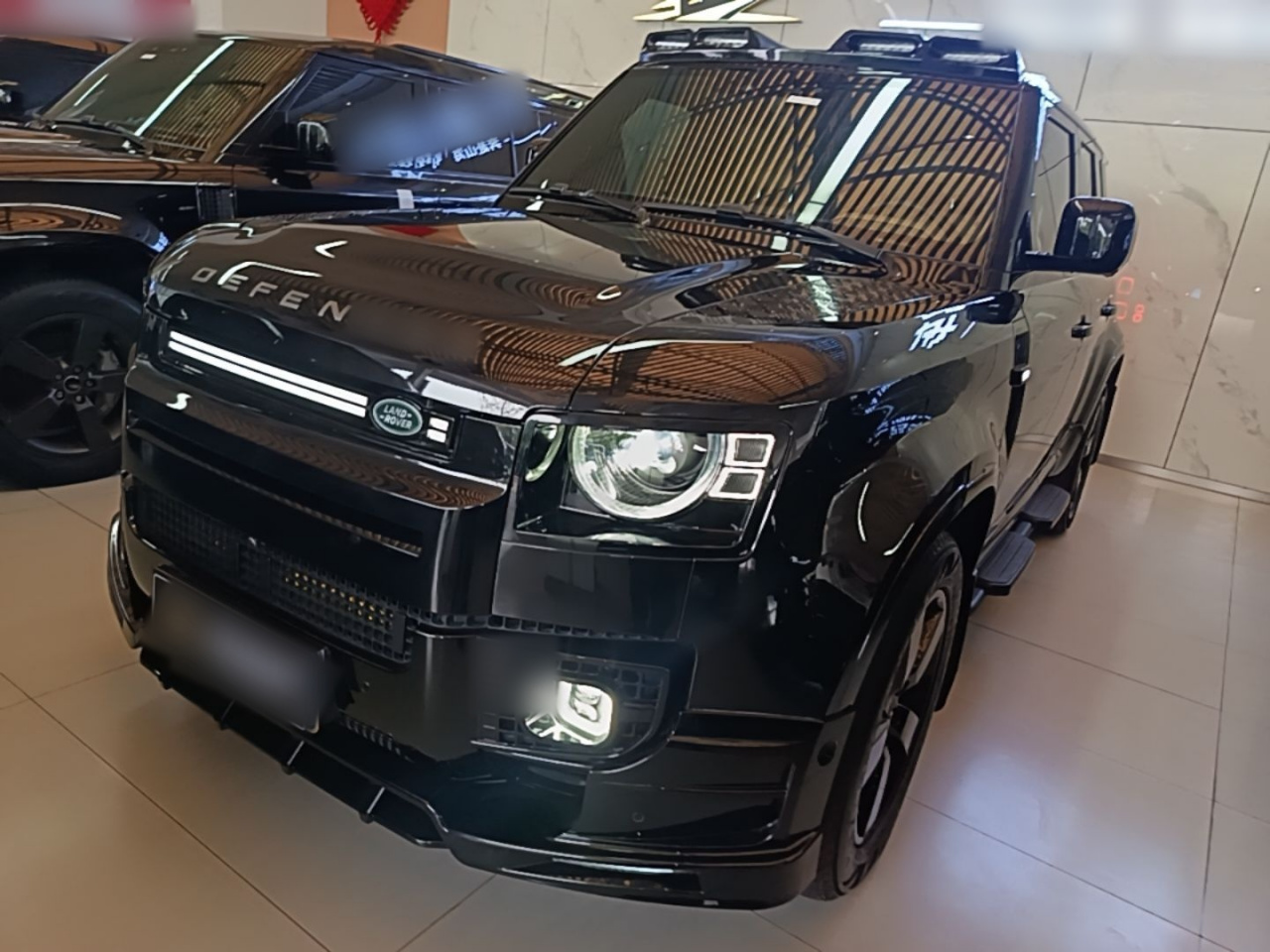 Defender 2025 110 3.0T P400 X-Dynamic HSE