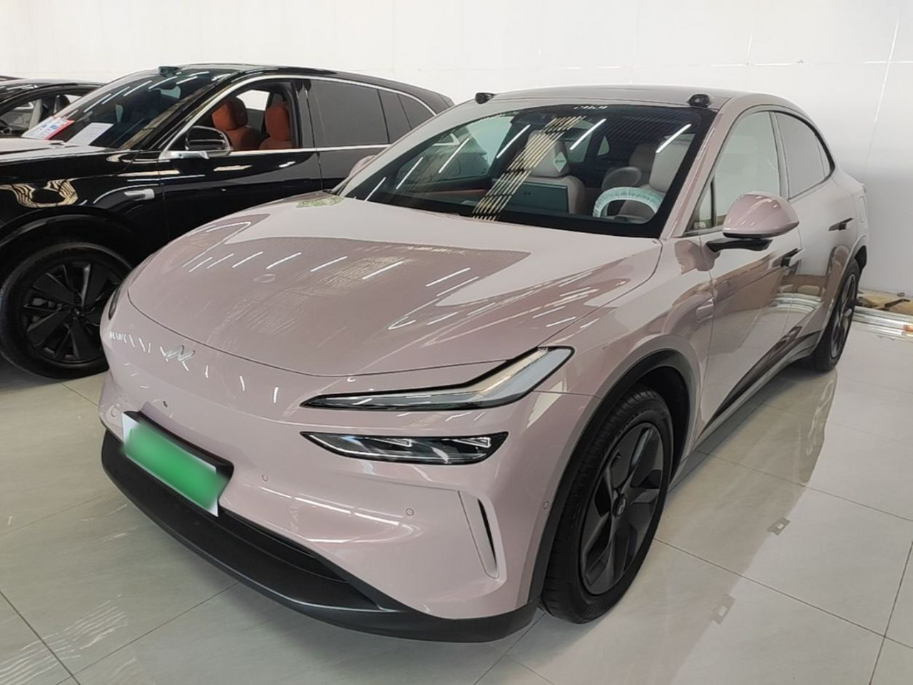 L60 2024 60kWh RWD