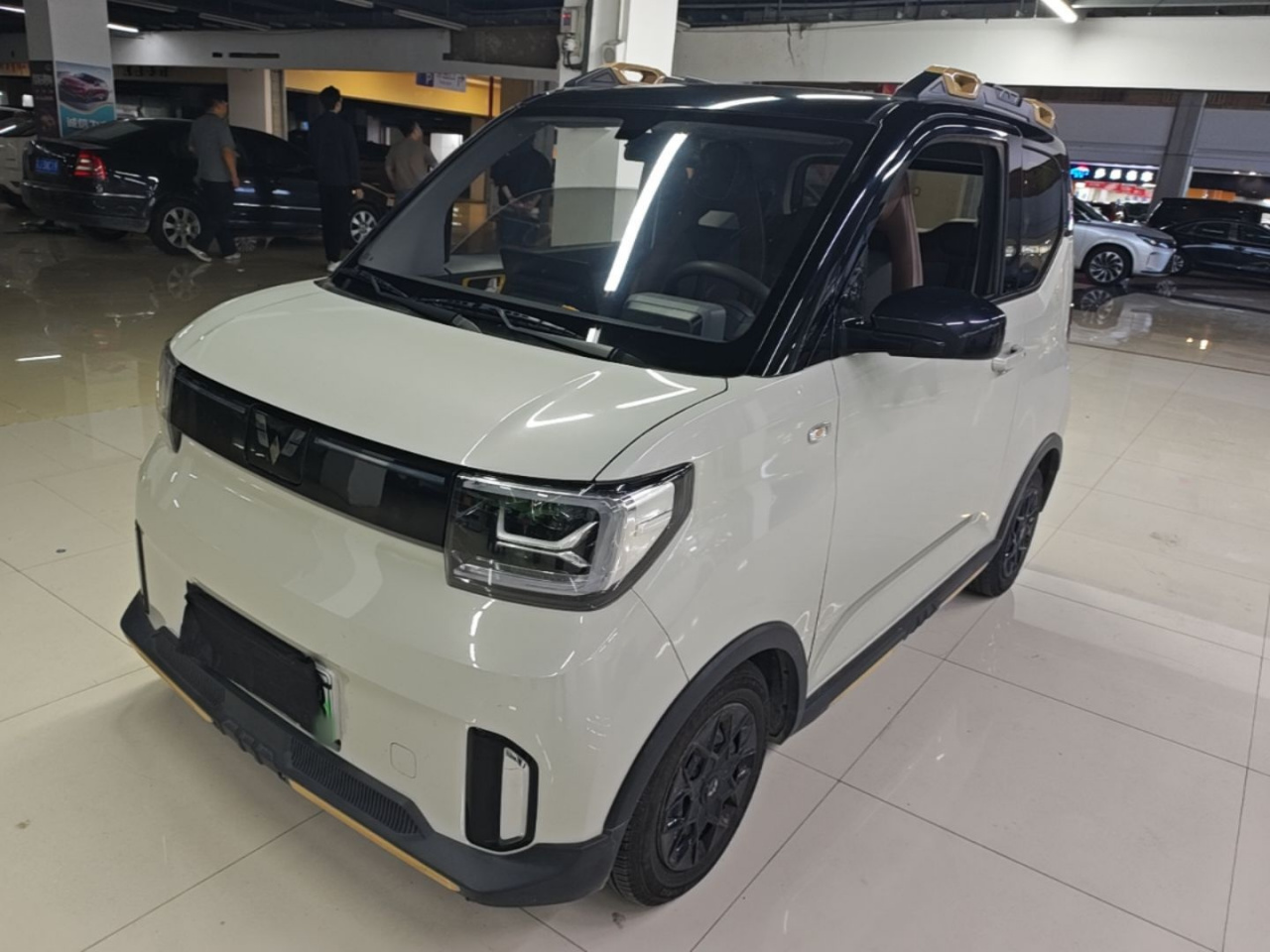 Hongguang MINIEV 2022 GAMEBOY 300km LFP