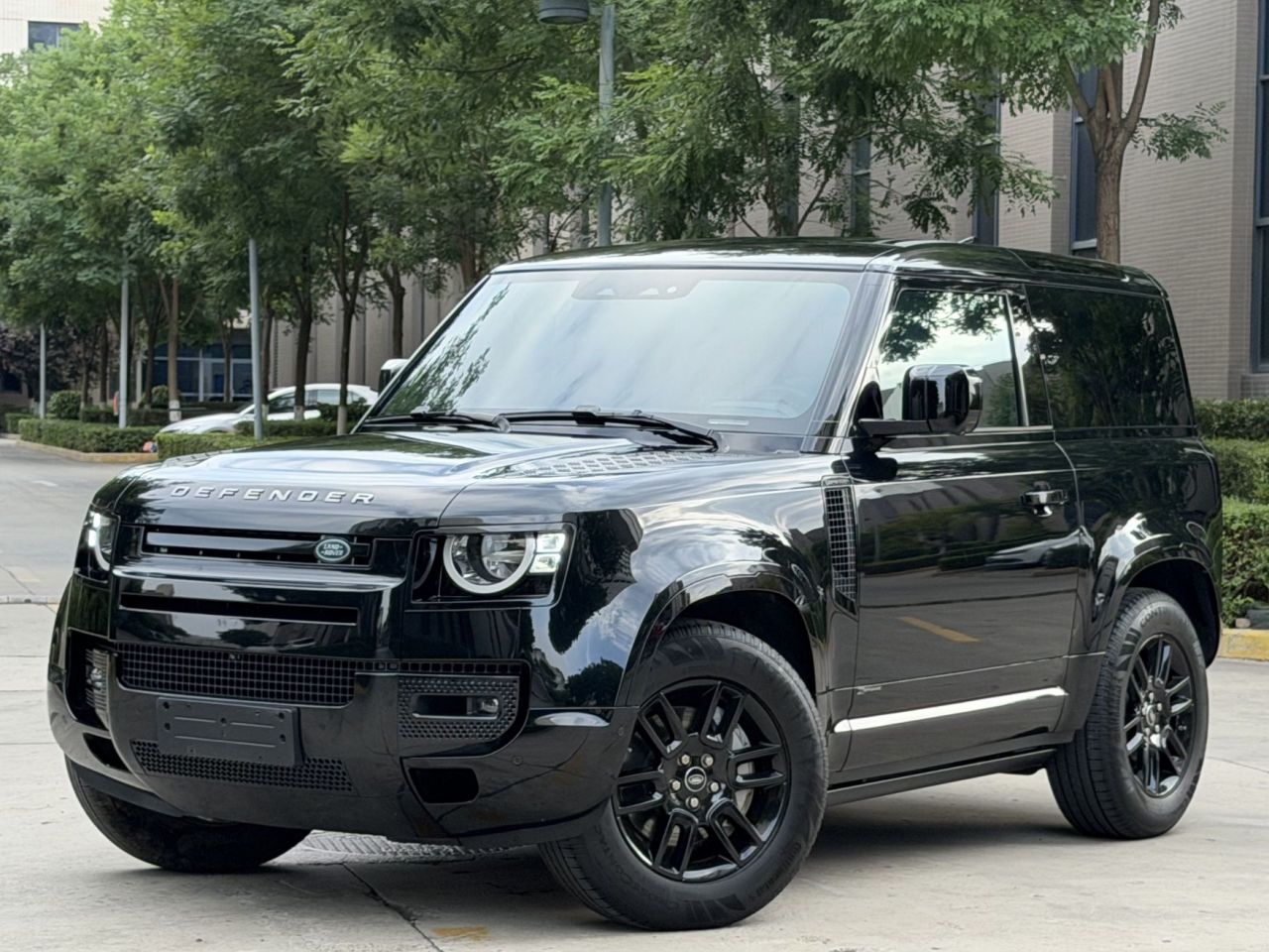 Defender 2021 90 P400 X-DYNAMIC S photo 3