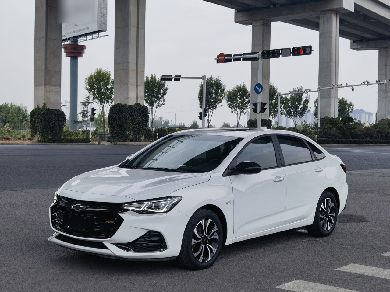 Cruze 2019 RS 330T AT China VI