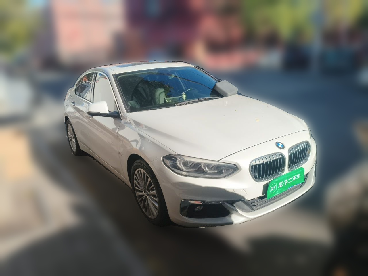 1 Series 2017 118i Design Package photo 3