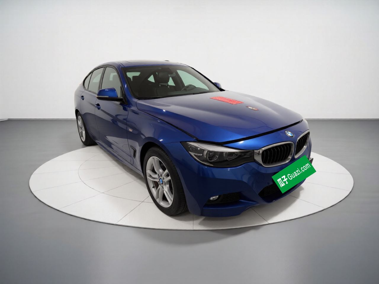 3 SeriesGT 2019 320i M Sport Package photo 3