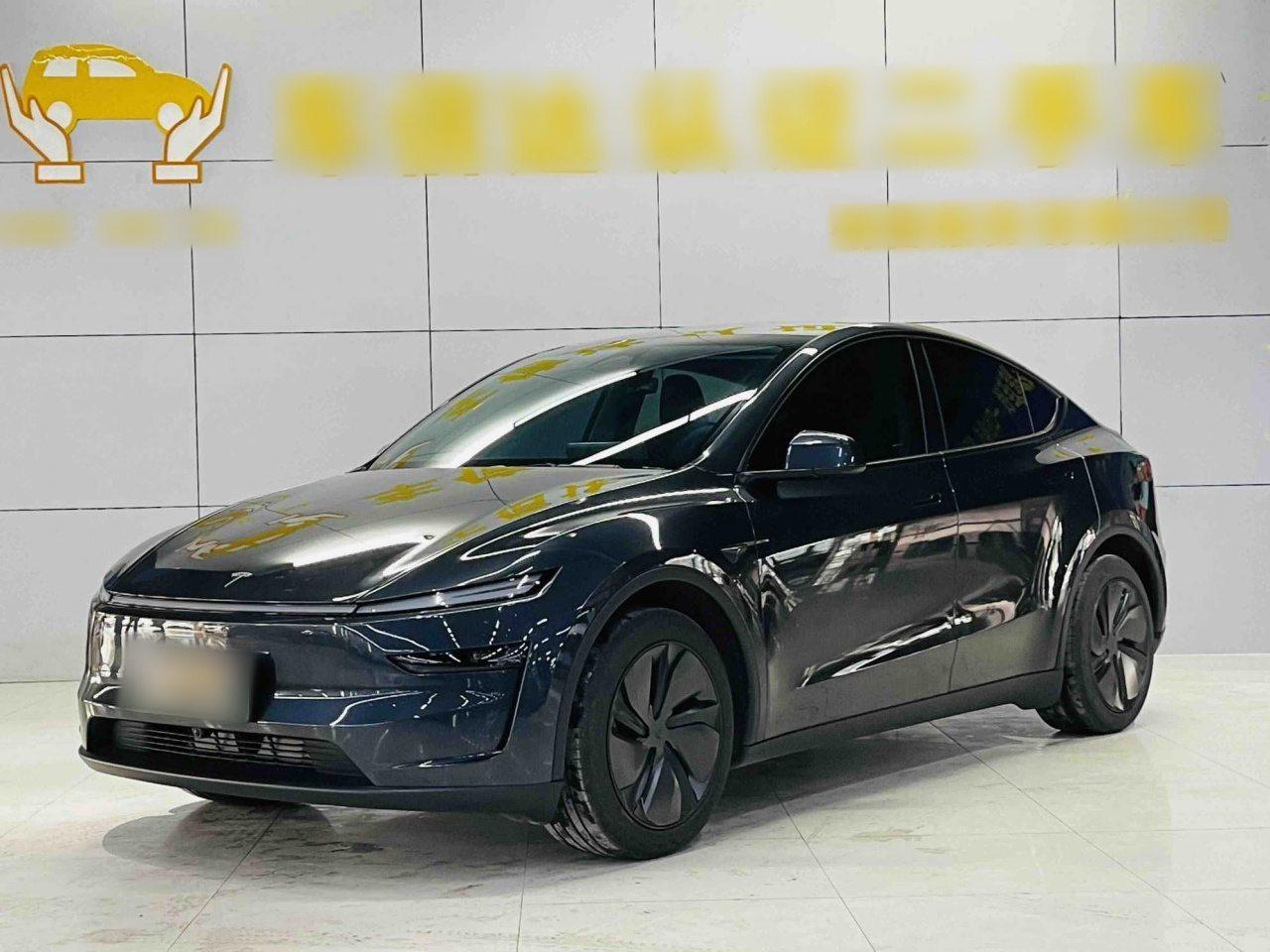 Model Y 2025 RWD