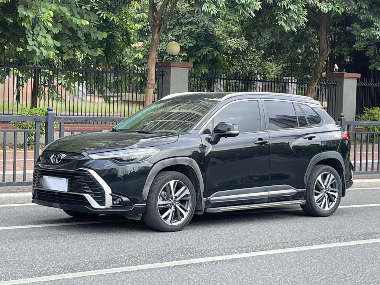 Frontlander 2023 2.0L CVT Sport
