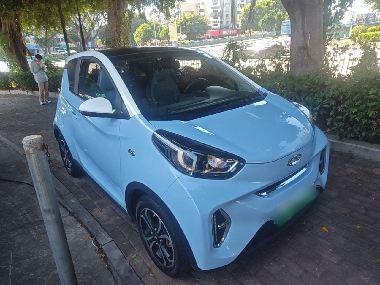 QQ Little Ant 2022 30 LFP 29.2kWh 30kW 301km photo 3