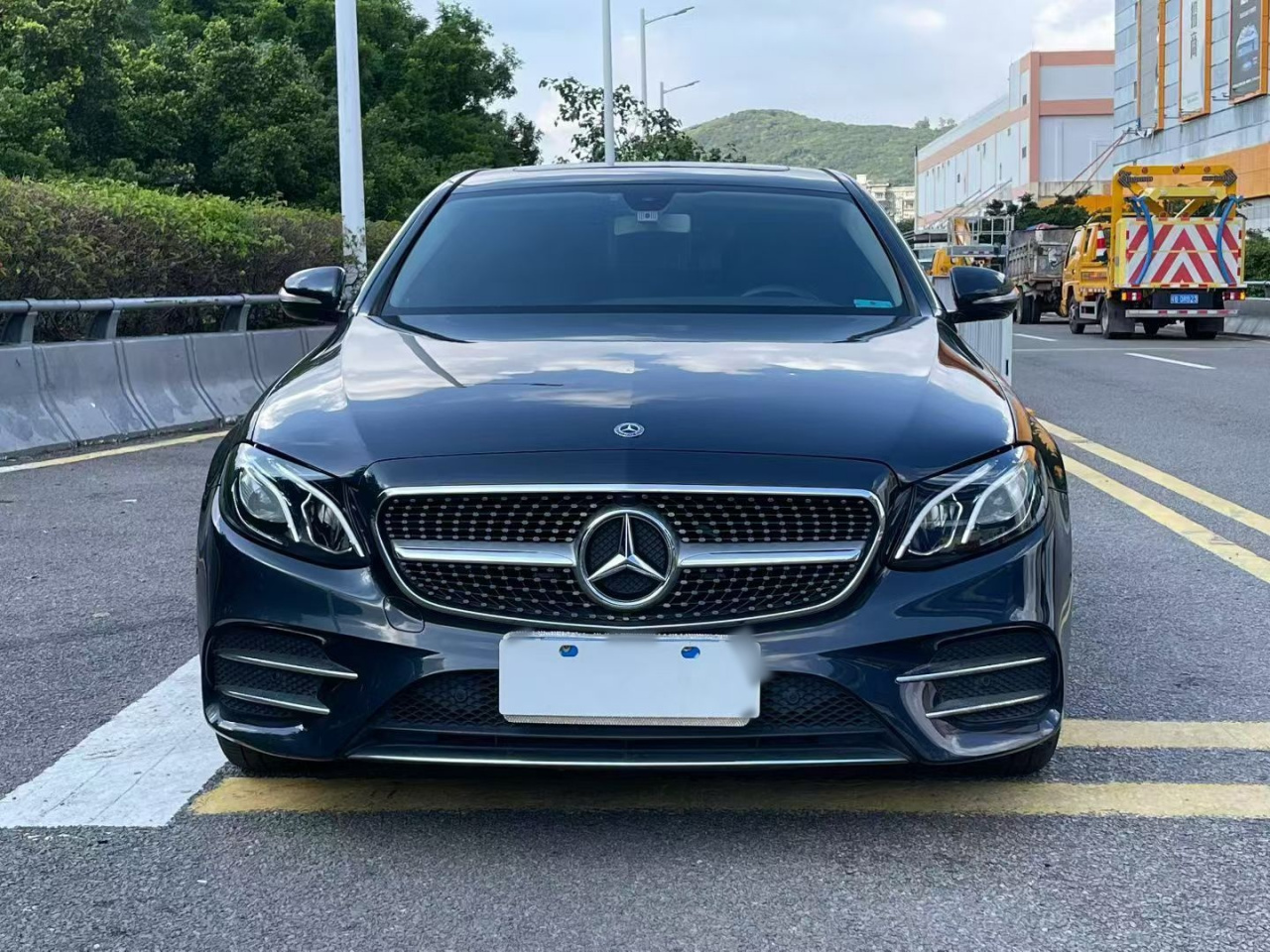 E-Class 2018 Facelift E 200 L Sport photo 2