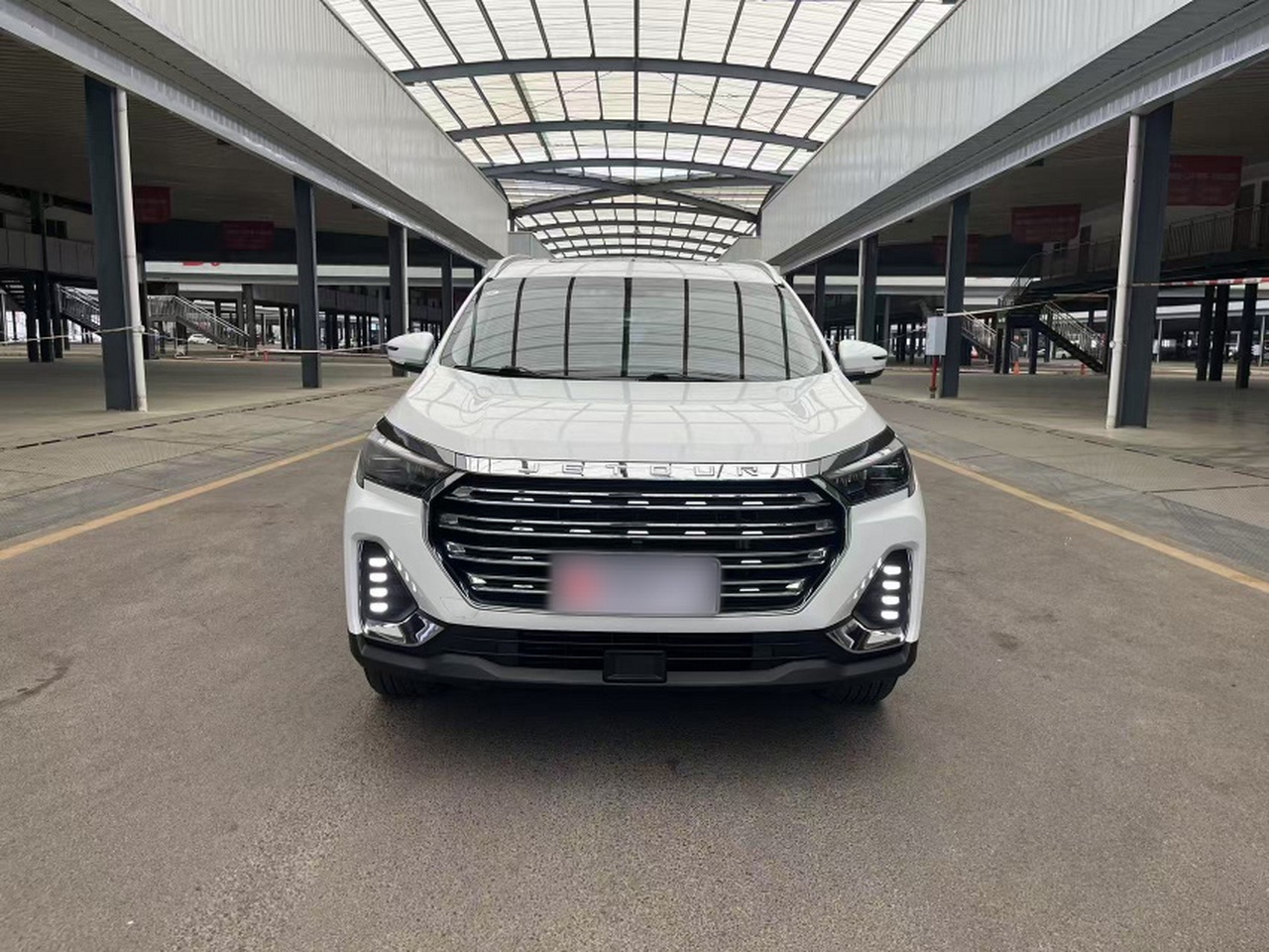 X90 PLUS 2023 1.6TD DCT+ 5-Seater photo 4