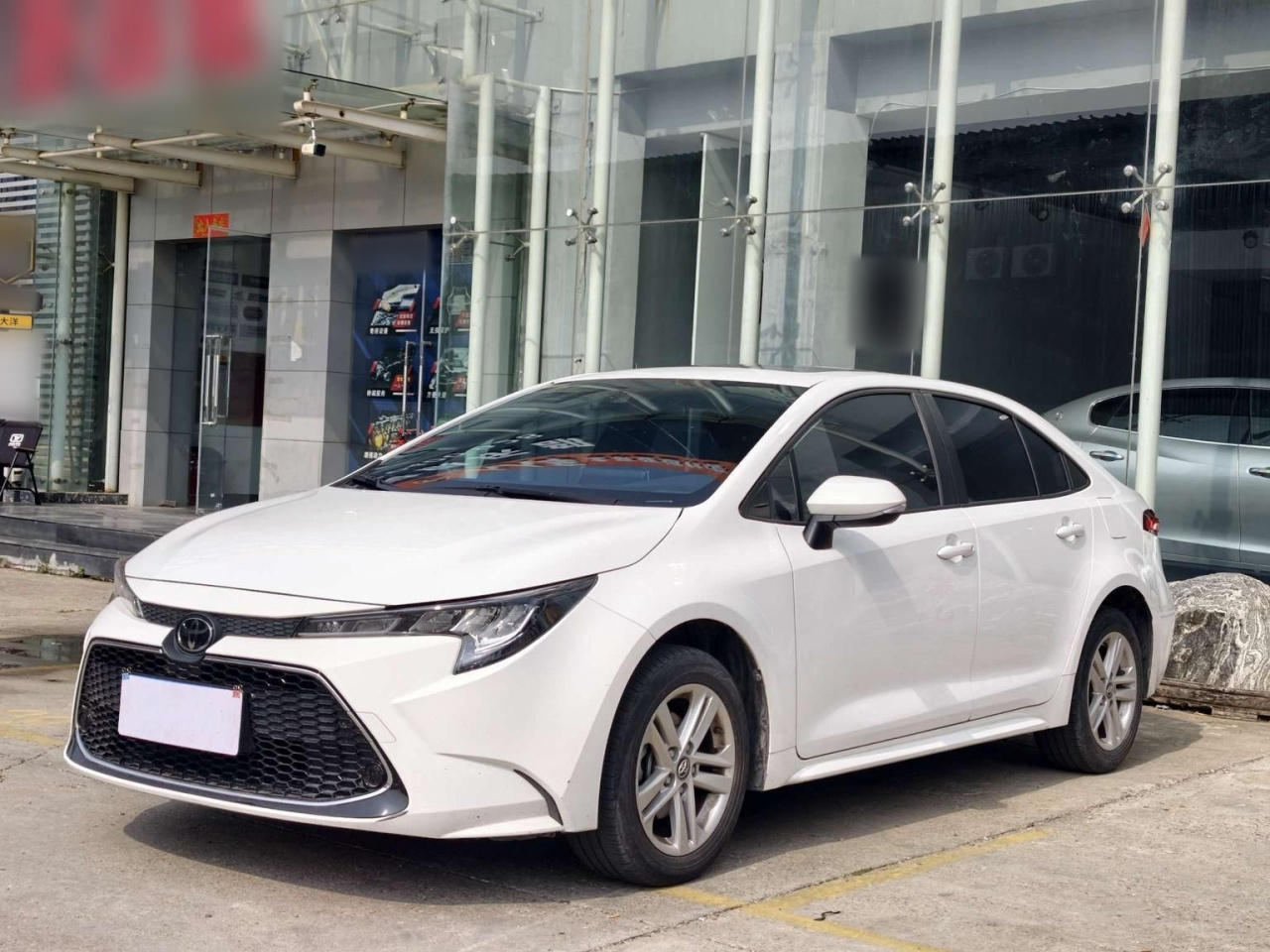 Levin 2022 185T CVT Luxury