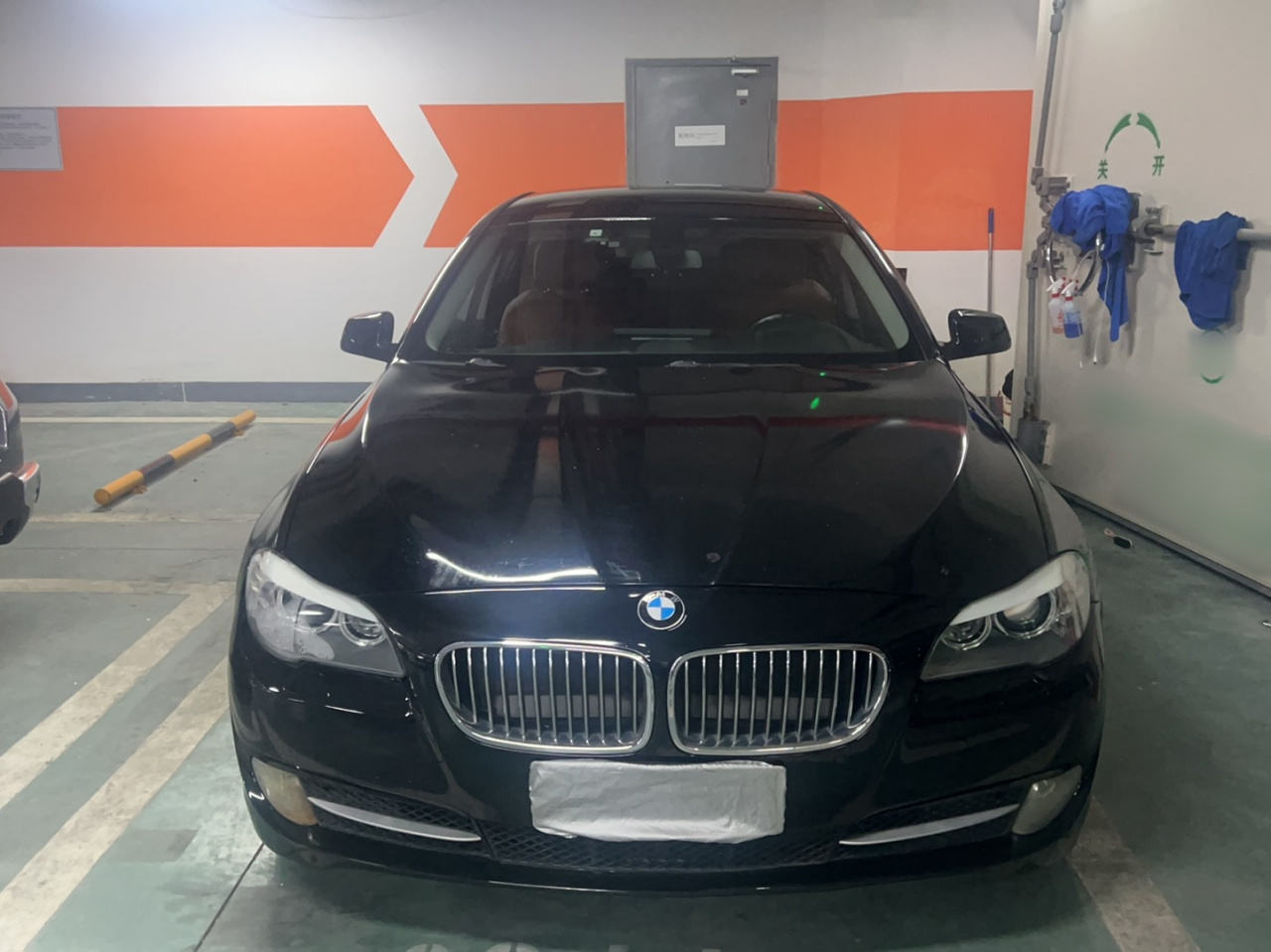 5 Series 2013 520Li photo 2