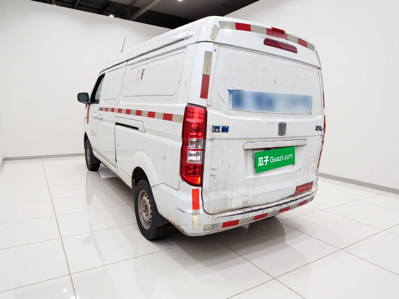 E5 2019 E5L EV Van 39.9kWh photo 4