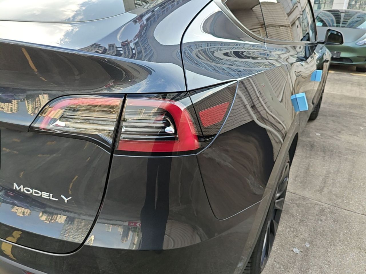 Model Y 2024 RWD photo 2
