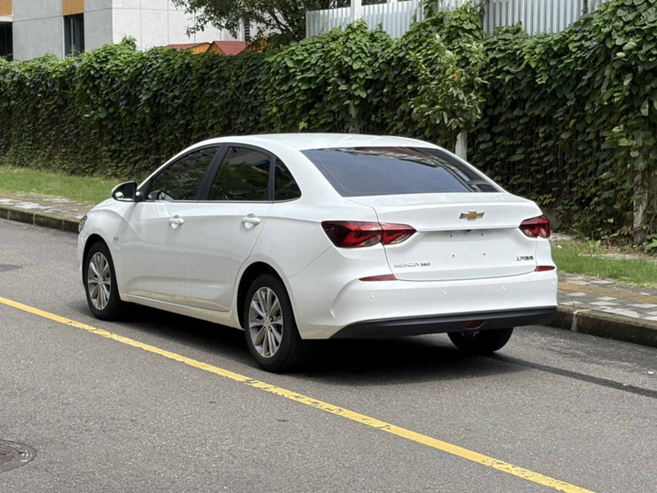 Cruze 2022 320 AT Enjoy photo 3