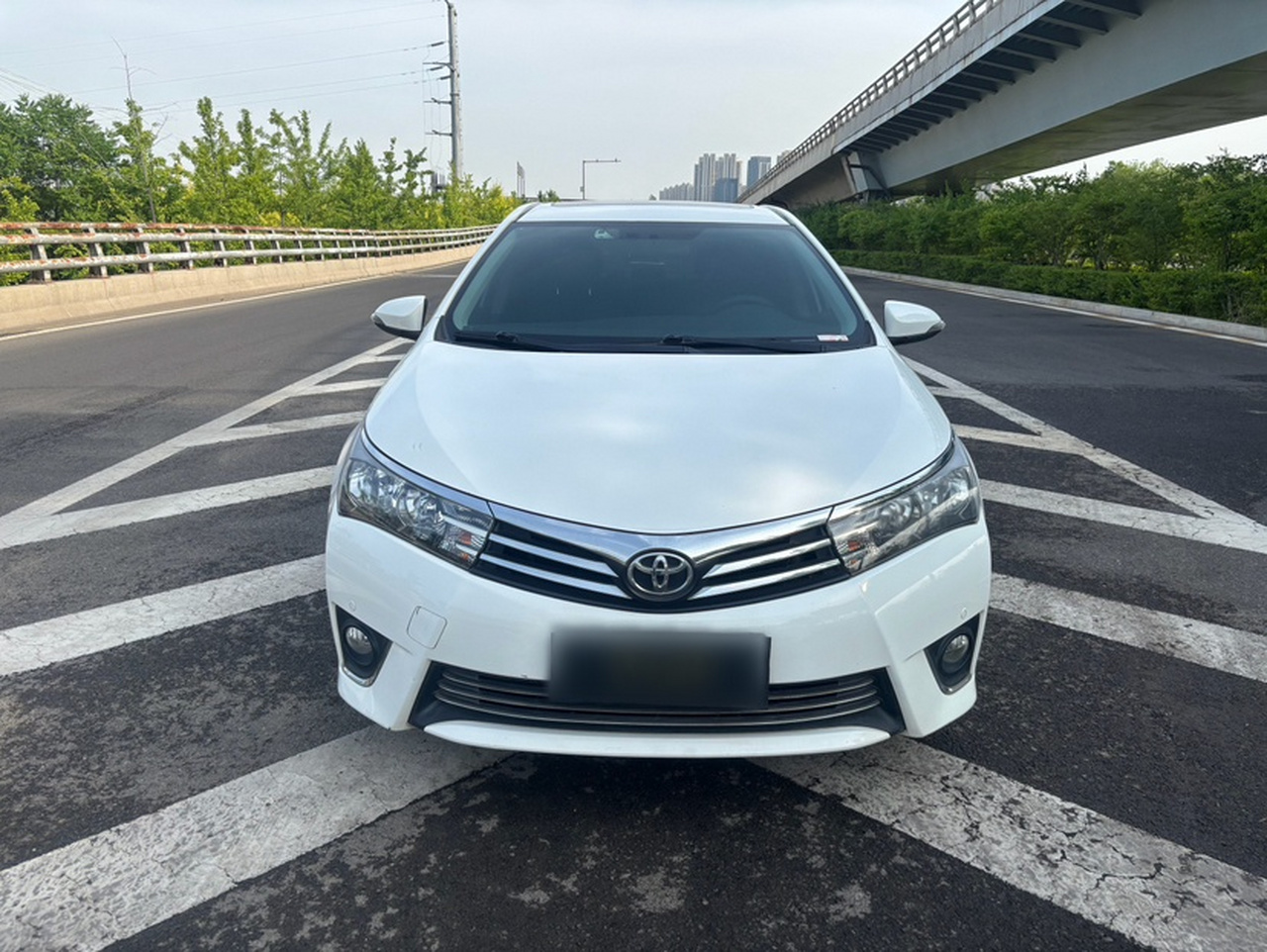Corolla 2014 1.6L CVT GL-i photo 2