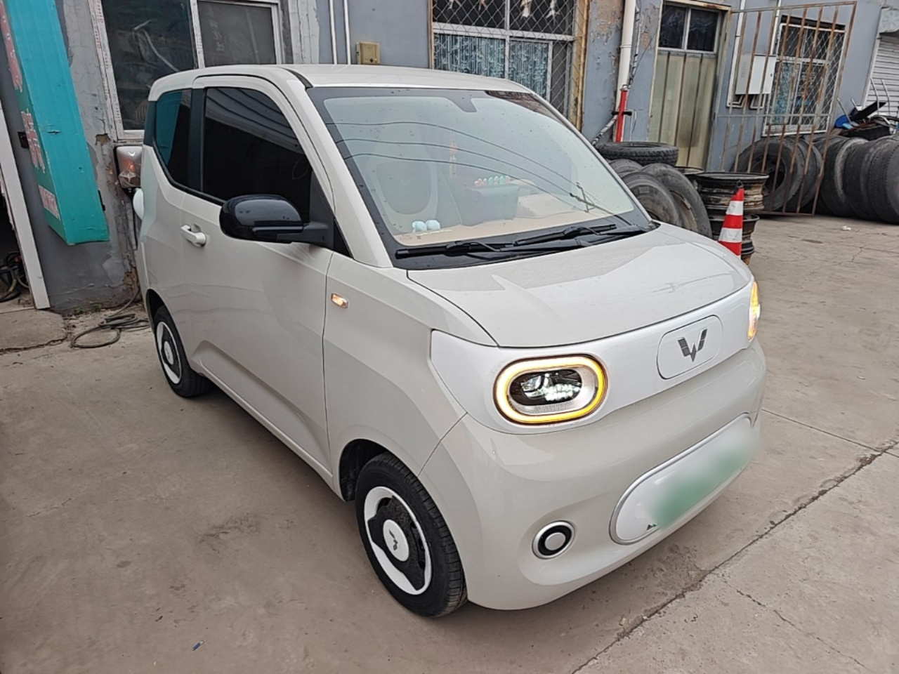 Hongguang MINIEV 2024 3rd Gen 215km photo 3