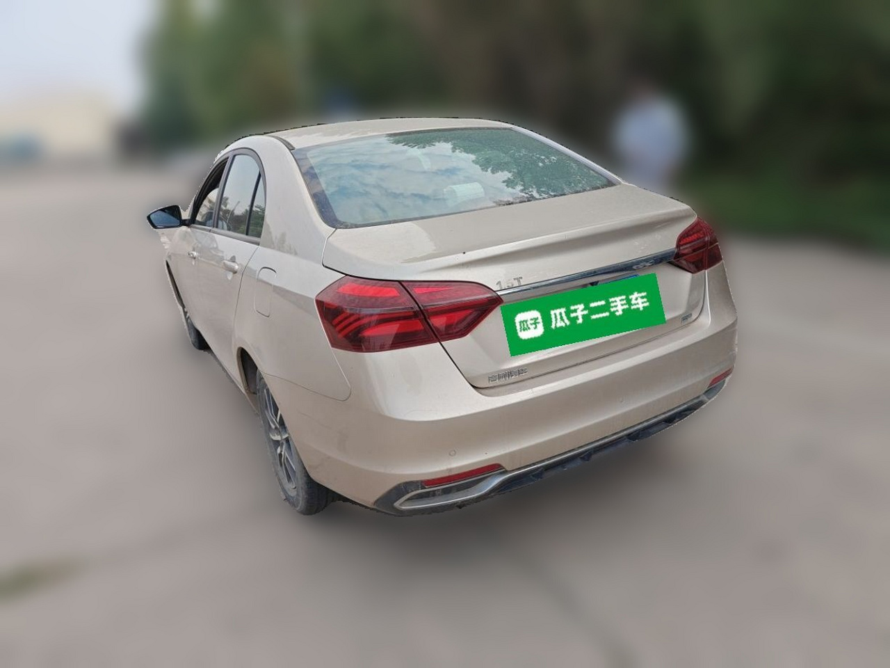 Emgrand 2019 1.5L CVT Luxury China VI photo 4