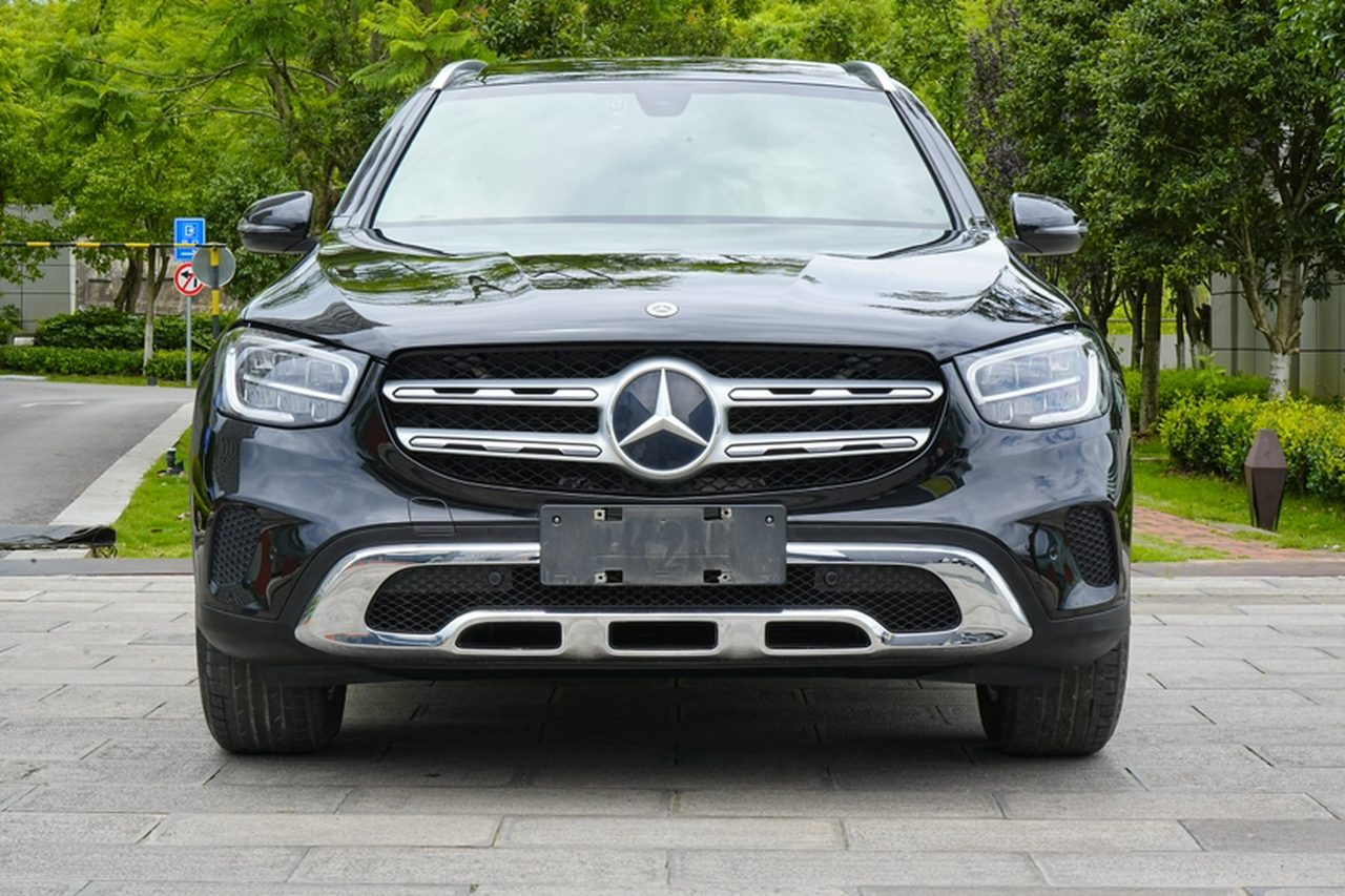 GLC 2021 GLC 260 L 4MATIC Dynamic photo 2