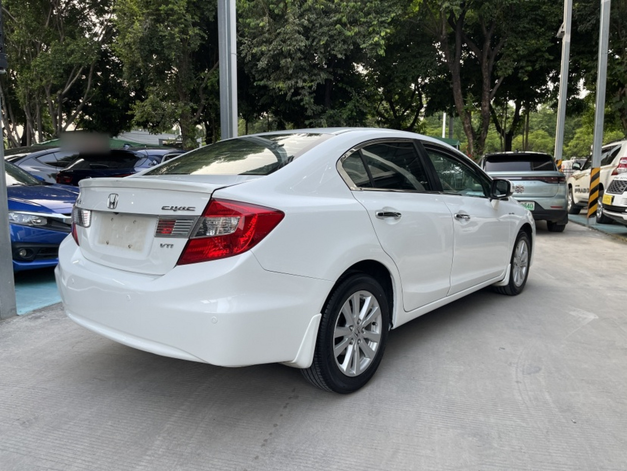 Civic 2013 1.8L AT Luxury photo 4
