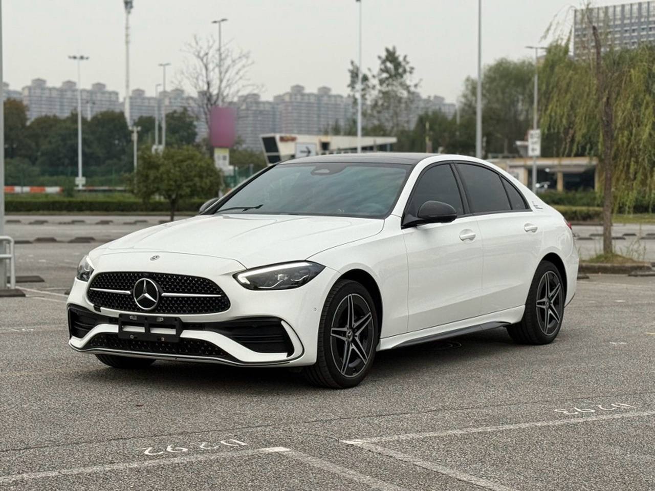 C-Class 2025 C 260 L Sport