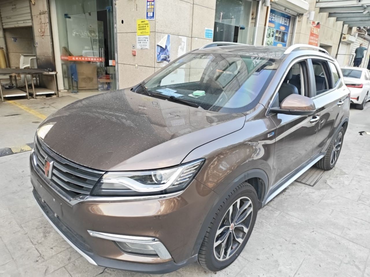 RX5 2016 30T RWD AT Smart
