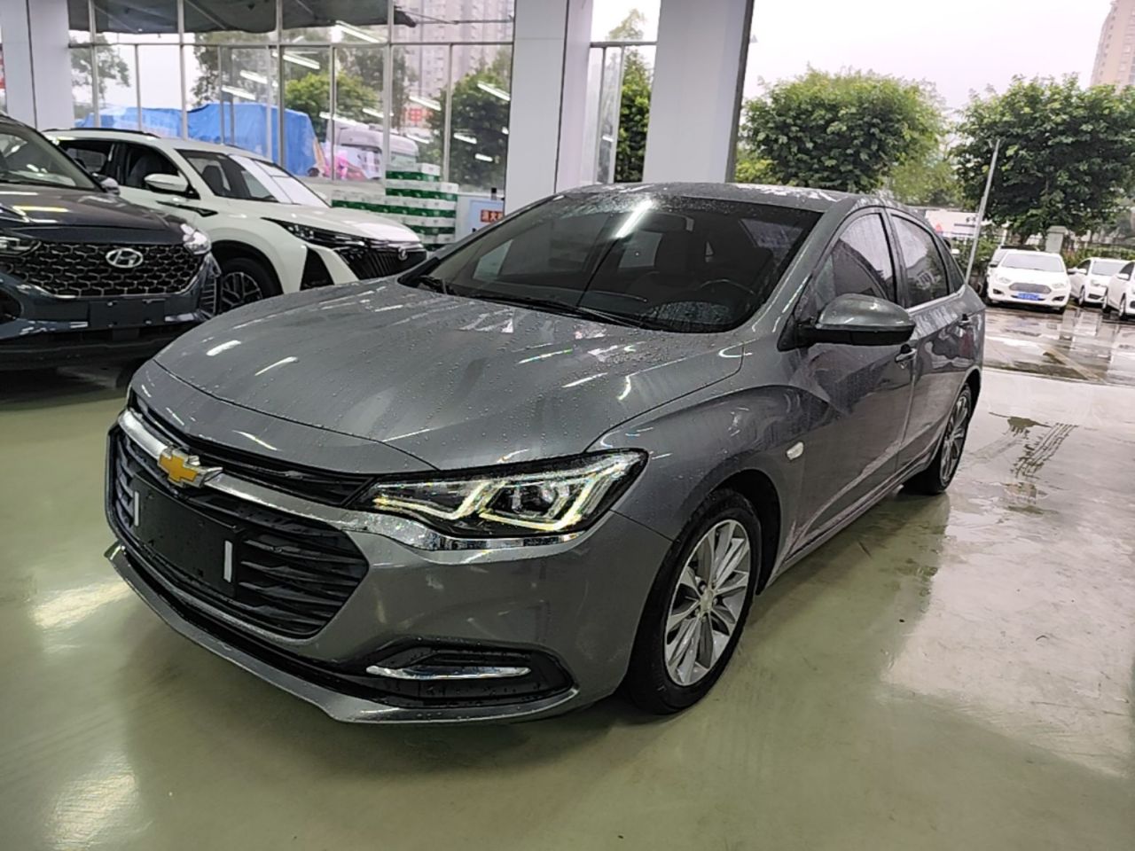 Cruze 2022 320 AT