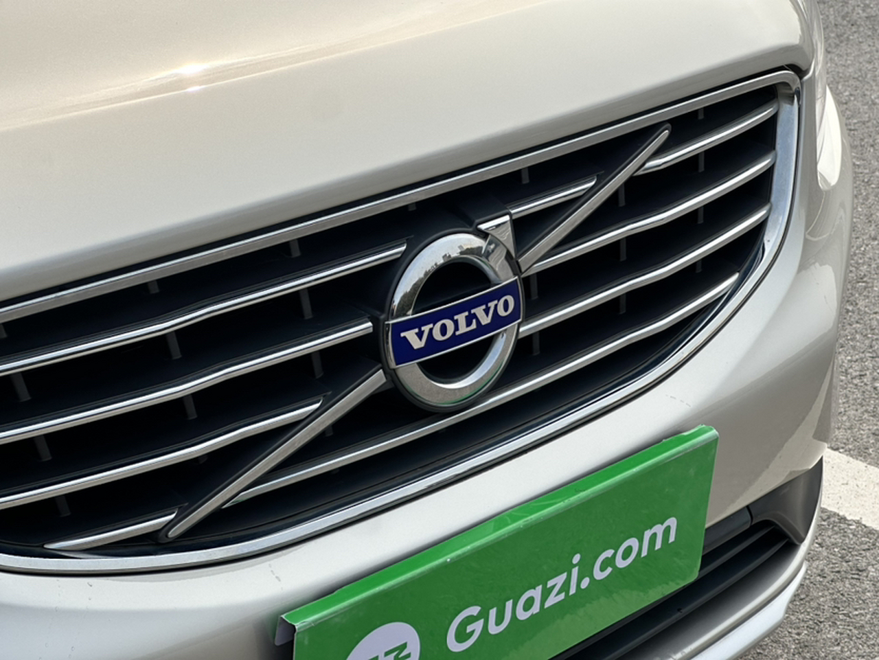 XC60 2017 T5 Upgraded photo 3