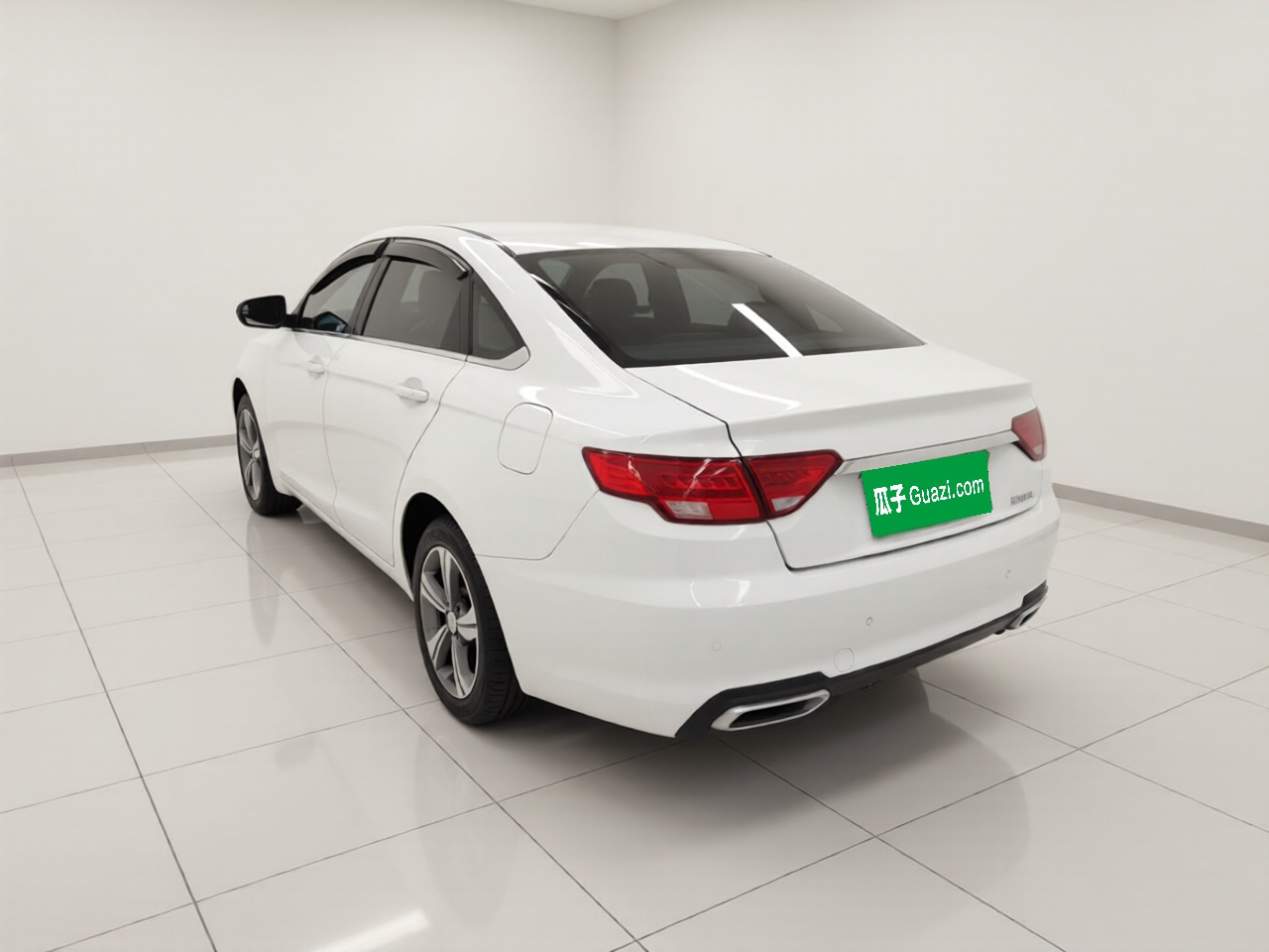 Emgrand GL 2018 1.8L MT Elite Connected photo 4